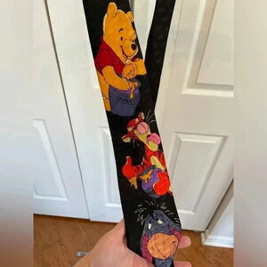 Winnie the Pooh necktie‎